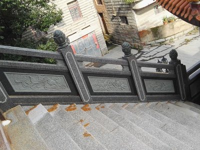 楼梯青石栏杆
